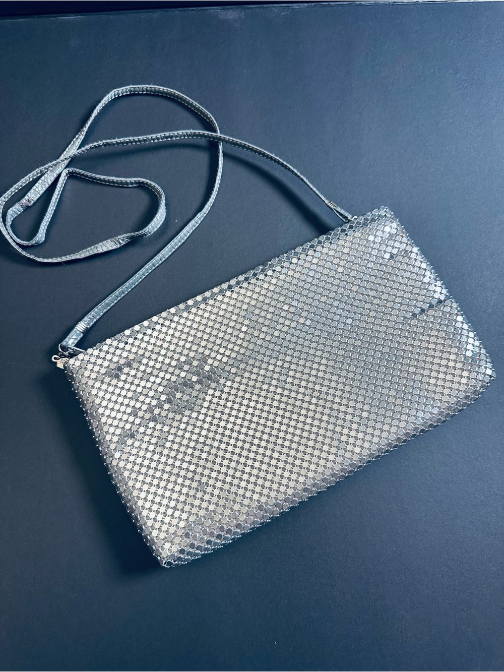 ✨ Vintage Whiting & Davis Silver Mesh Purse | 90s Glam ✨PREOWNED